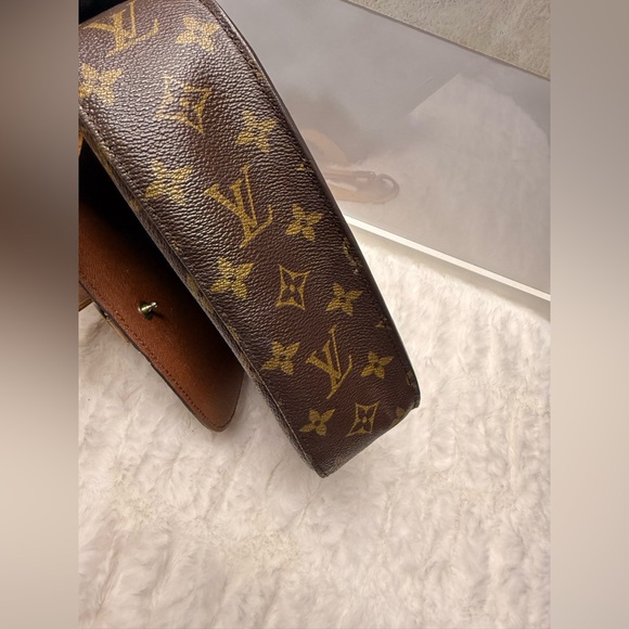 LOUIS VUITTON-9002 VI Saint Cloud Monogram Canvas - Picture 7 of 14